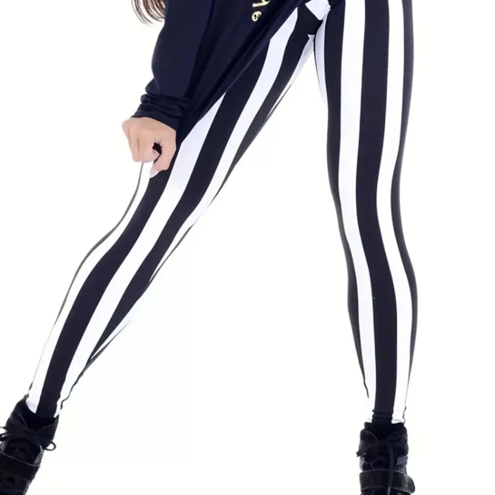 Women’s Black & White Leggings Size Small